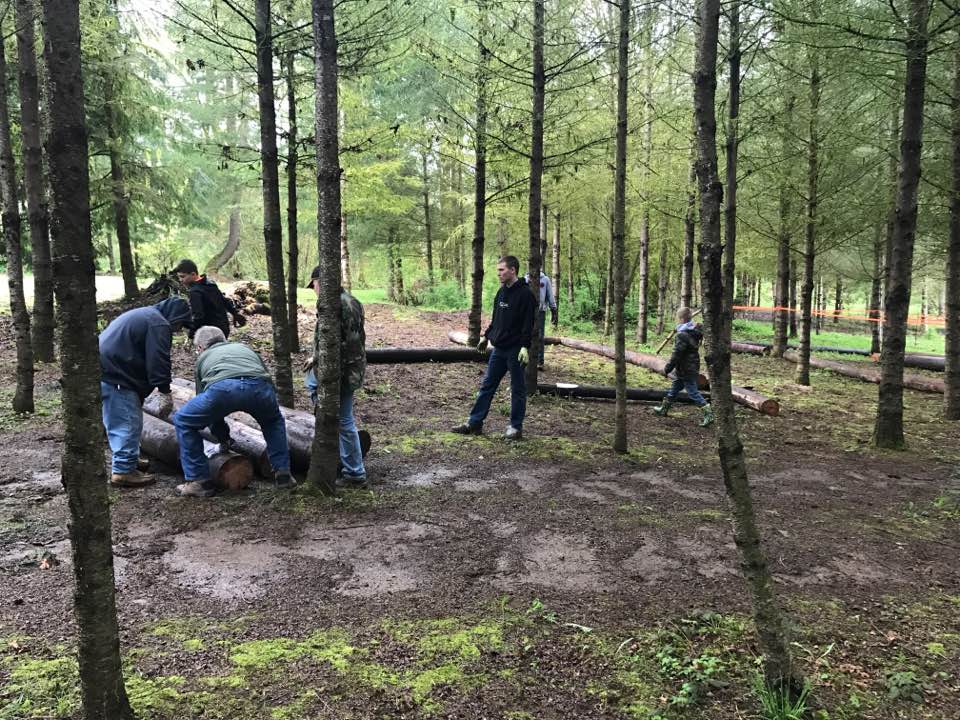 YMs, parents & staff working at Windhaven Therapeutic Riding